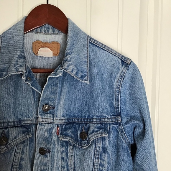 Vintage Levi’s Denim Jacket. - Picture 4 of 13